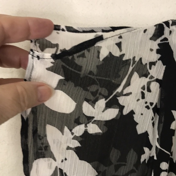 Ab Studio Women’s Layered Tunic Top Size M Black White Sheer Asymmetric Overlay - Picture 4 of 11